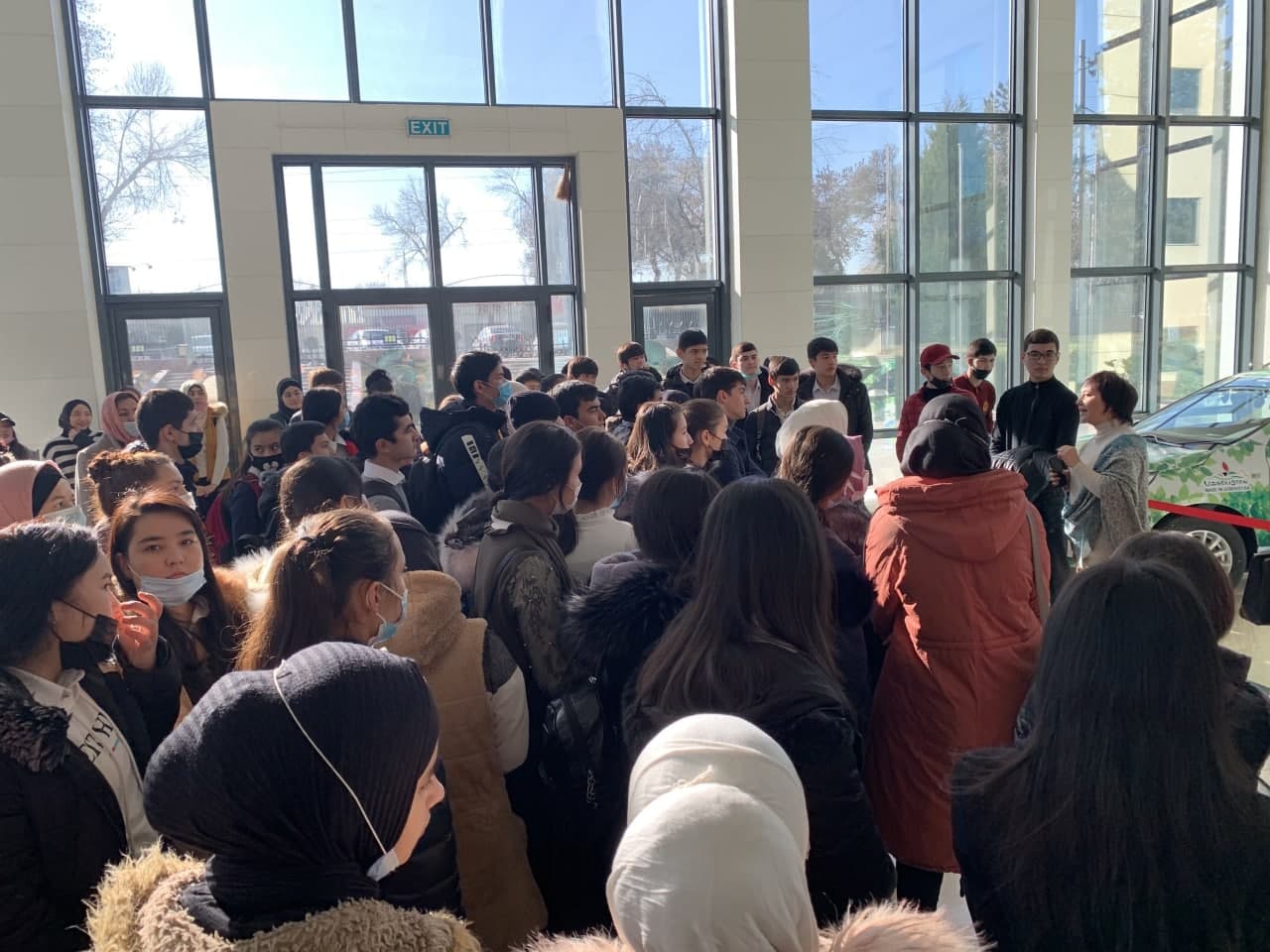 You are currently viewing An excursion to Turin Polytechnic University in Tashkent was organized for pupils of School #196.